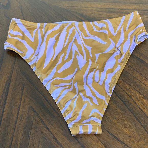 Gottex- purple and brown animal print Bikini Bottom - Picture 3 of 6